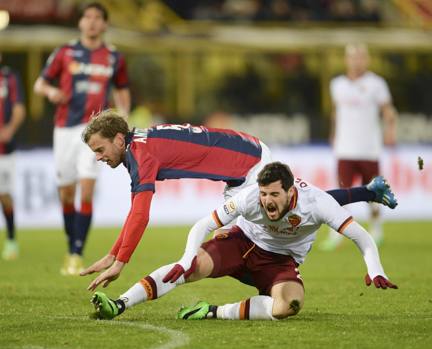 Antonsson a contatto con Destro. Ansa